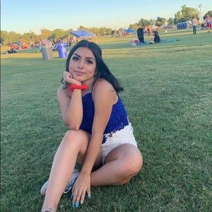 F21 navy blue cropped shirt